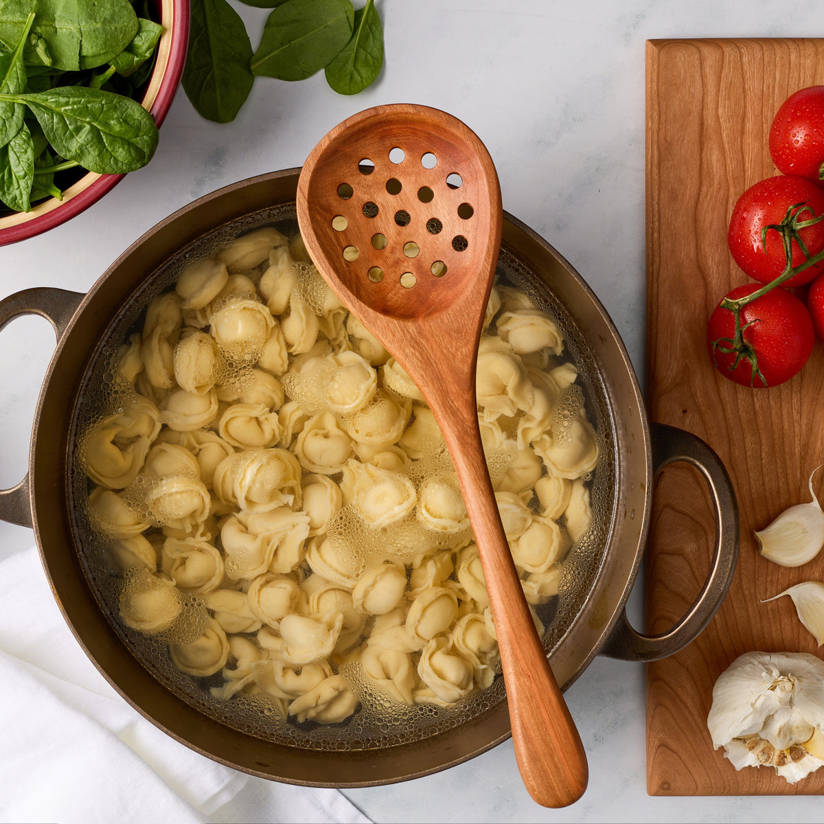 Can You Use Wooden Utensils on Cast Iron Cookware?