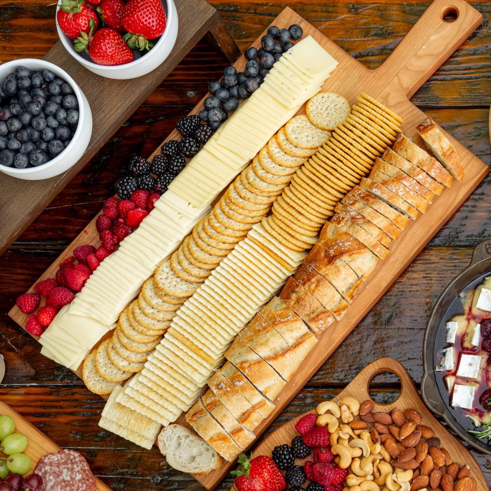 18" Serving Board with 5" Handle