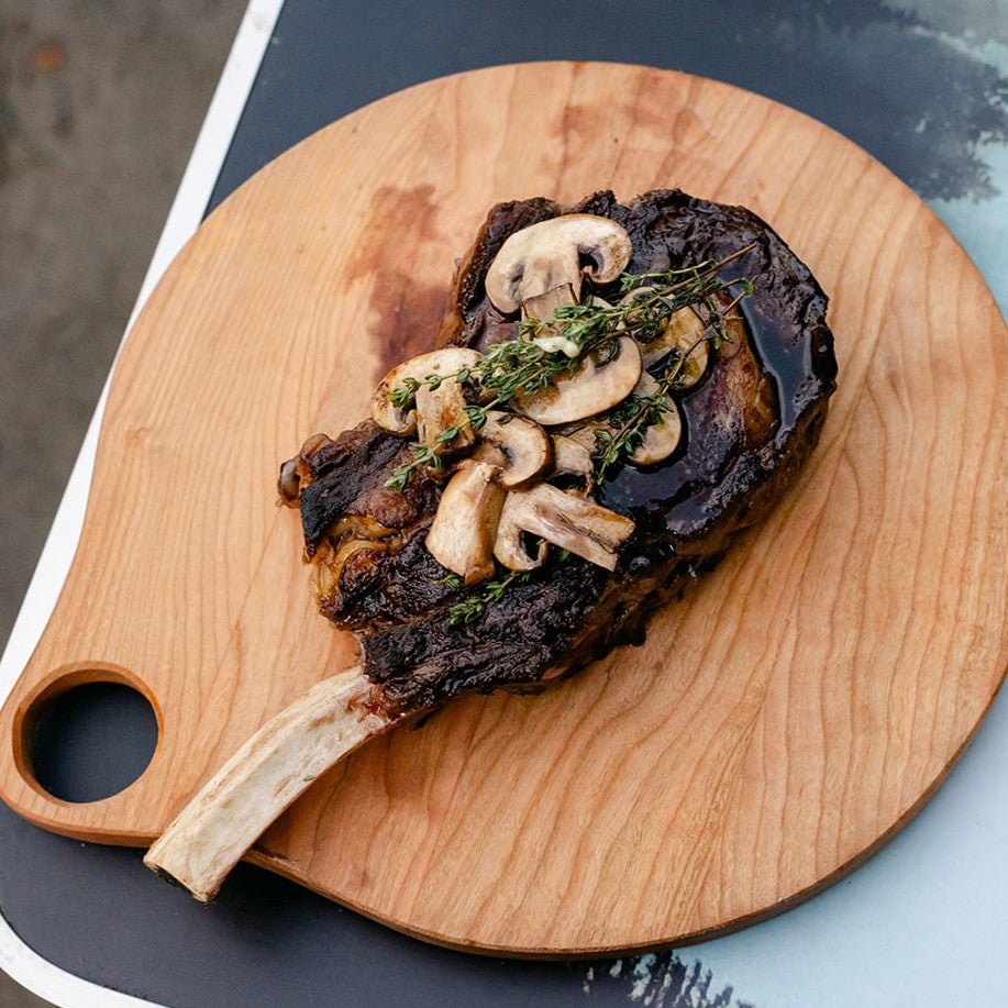 11" Round Cutting Board