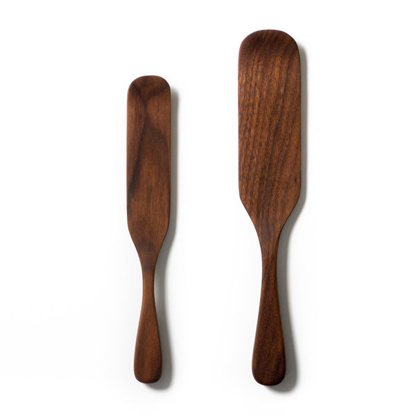 Medium-Sized Wooden Spurtle | Lancaster Cast Iron
